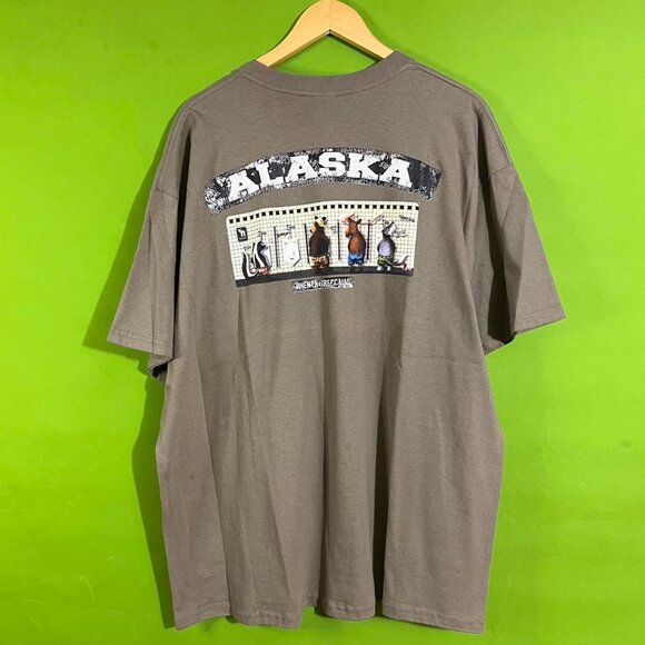 XXL Y2K Alaska When Nature Calls Wildlife Funny Tee - Picture 1 of 5